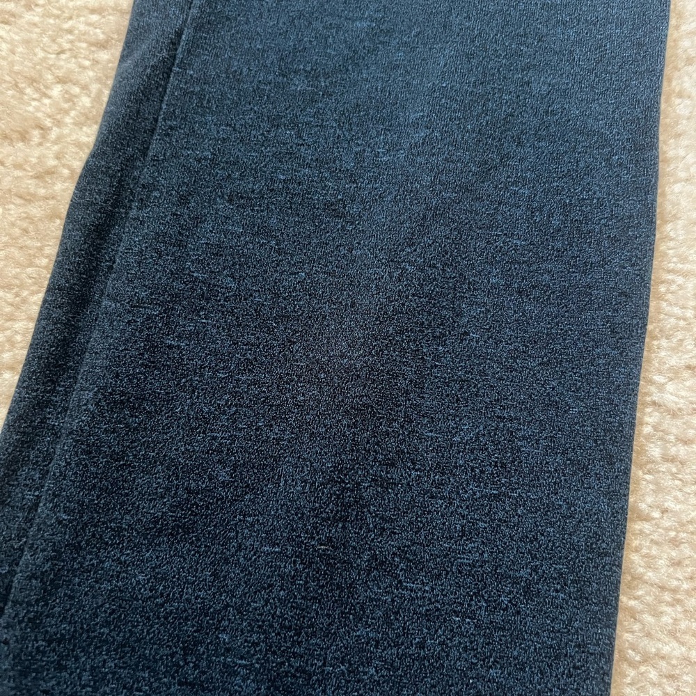 VICTORIA’S SECRET SPORT WOMEN’S EVERYWHERE CROSSOVER SLIM BOOT PANT NAVY BLUE - Picture 4 of 11